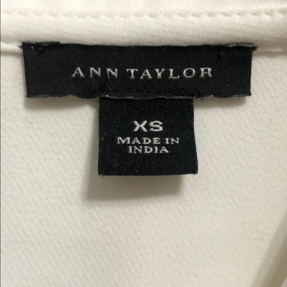 🤍 EUC Like New Ann Taylor Peter Pan Sleeveless Rhinestone Studded Top - Picture 7 of 9